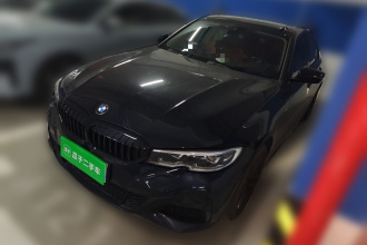 宝马3系 2021款 改款 325i M运动曜夜套装