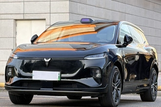 岚图汽车 岚图知音 2025款 四驱乾崑版