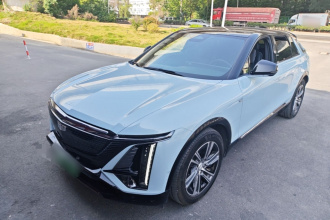 凯迪拉克 IQ锐歌 2022款 四驱高性能尊贵版