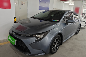 丰田 雷凌 2023款 智能电混双擎 1.8L 领先版