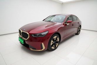 宝马i5 2024款 eDrive 35L 尊享型 豪华套装