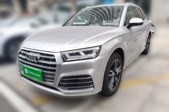 奥迪Q5L 2018款 40 TFSI 荣享时尚型 国VI