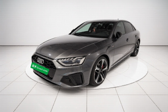 奥迪A4L 2022款 45 TFSI quattro 臻选动感型