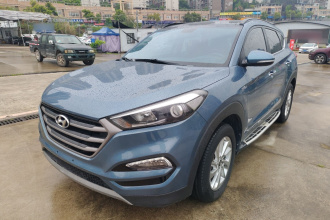 现代 途胜 2015款 1.6T 双离合两驱智能型