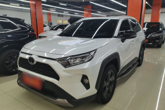 丰田 RAV4荣放 2022款 2.0L CVT四驱风尚Plus版