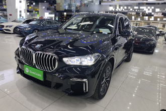 宝马X5 2022款 改款 xDrive 30Li 尊享型M运动套装
