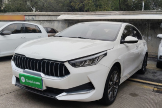 起亚K3 2021款 改款 1.5L CVT时尚版