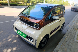 宝骏KiWi EV 2022款 艺术家轻享版 磷酸铁锂