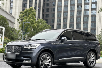 林肯 飞行家 2020款 3.0T V6 四驱行政版