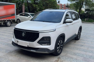 宝骏530 2020款 1.5T CVT尊贵互联型 7座