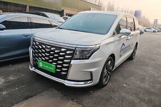 江淮瑞风 瑞风RF8 PHEV 2024款 鸿蒙版 1.5T 150KM 旗舰型 磷酸铁锂