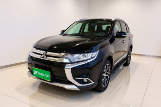 三菱 欧蓝德 2018款 2.0L 两驱荣耀版 5座