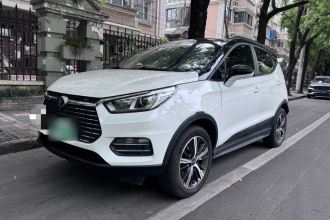 比亚迪 元新能源 2018款 EV360 智联创酷型