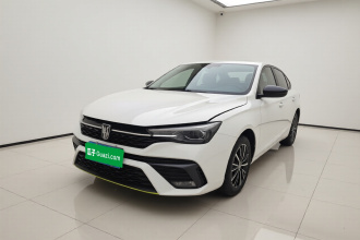 荣威i5 2021款 1.5L 手动铂金版