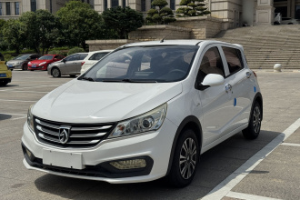 宝骏310 2016款 1.2L 手动舒适型