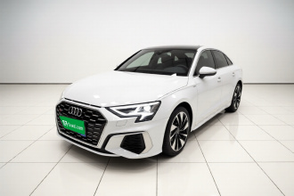 奥迪A3 2022款 A3L Limousine 35 TFSI RS套件燃速型