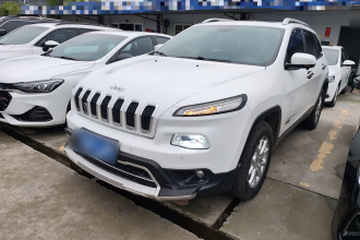 Jeep 自由光 2016款 2.4L 专业版