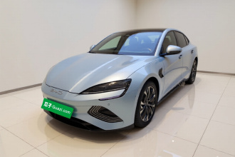 比亚迪 海豹 2022款 550km 标准续航后驱版尊贵型