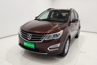 宝骏560 2016款 1.5T 手动精英型