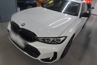 宝马3系 2025款 330Li M运动曜夜套装