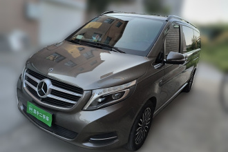 奔驰V级 2017款 V 260 L 尊贵加长版