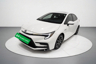 丰田 雷凌 2023款 智能电混双擎 1.8L 运动版