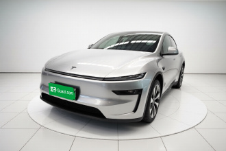 特斯拉 Model Y L 2025款 长续航全轮驱动版