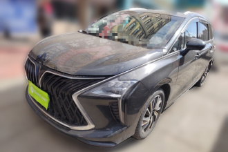 东风风行 风行游艇 2022款 1.5T DCT逐浪版