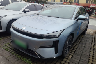 吉利银河 银河L6 2025款 EM-i 140km 星舰版