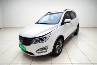 宝骏560 2016款 1.8L 手动豪华型