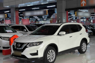 日产 奇骏 2023款 经典 2.0L 两驱智联舒享版