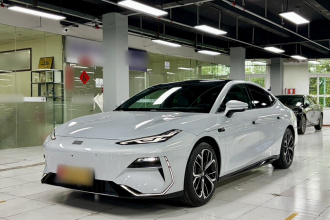 吉利银河 银河E8 2025款 700km 远航智驾版