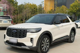 福特 探险者 2023款 EcoBoost 285 四驱钛金版 6座