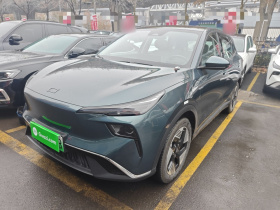 奔腾 悦意03 2025款 565km 臻享版