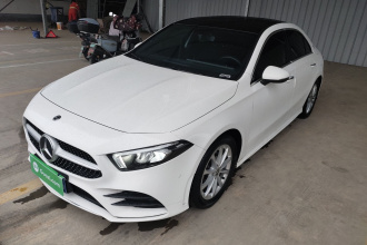 奔驰A级 2020款 改款 A 200 L 运动轿车时尚型