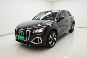 奥迪Q2L 2022款 35 TFSI 时尚致雅型