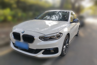 宝马1系 2018款 118i 设计套装型