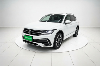 大众 途观L 2025款 出众款 330TSI 自动两驱R-Line龙耀版