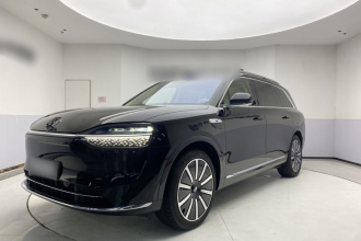 鸿蒙智行 问界M9 2025款 增程 Ultra版 52kWh 6座版 (192线激光雷达）