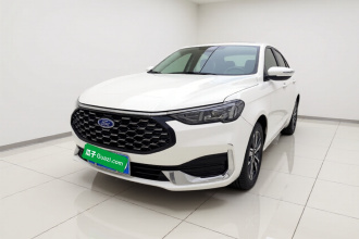 福特 福睿斯 2021款 1.5L 自动铂金版