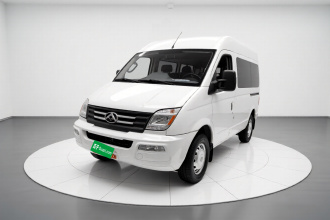 上汽大通MAXUS 新途V80 2021款 2.0T 手动经典傲运通短轴中顶5/6座