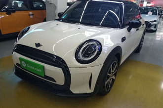 MINI 2023款 1.5T COOPER 艺术家 五门版