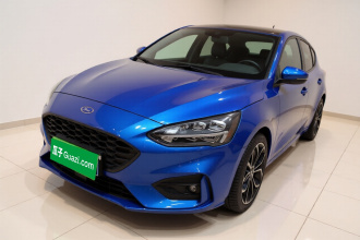 福特 福克斯 2021款 两厢 EcoBoost 180 自动ST Line