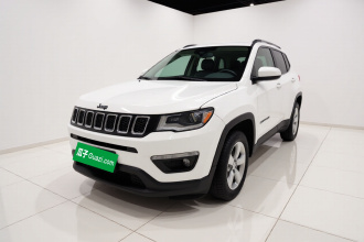 Jeep 指南者 2020款 220T 自动精英版