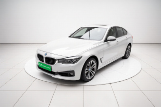 宝马3系 2015款 320i 运动设计套装