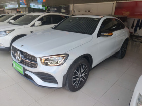 奔驰GLC轿跑 2023款 GLC 260 4MATIC 轿跑SUV