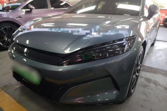 比亚迪 汉L 2025款 DM-p 四驱激光雷达旗舰型