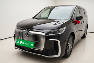 岚图汽车 岚图梦想家 2025款 PHEV 四驱旗舰鲲鹏版
