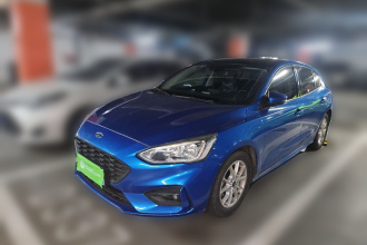 福特 福克斯 2020款 两厢 EcoBoost 180 自动锋潮型