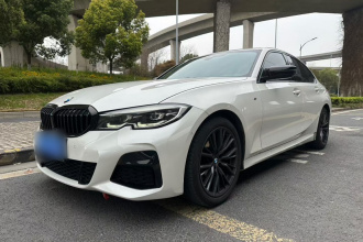 宝马3系 2020款 改款 325i M运动曜夜套装